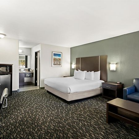 Best Western Desert Villa Inn Barstow Bagian luar foto
