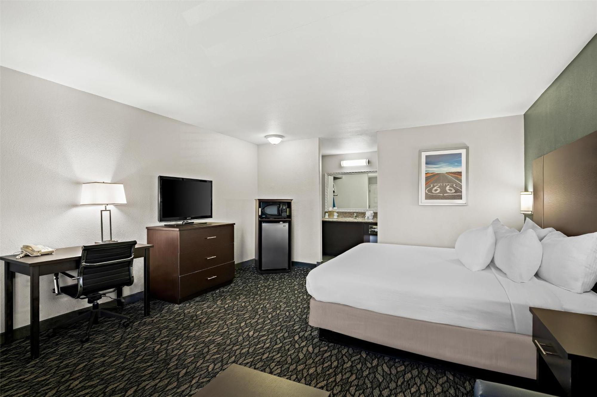 Best Western Desert Villa Inn Barstow Bagian luar foto