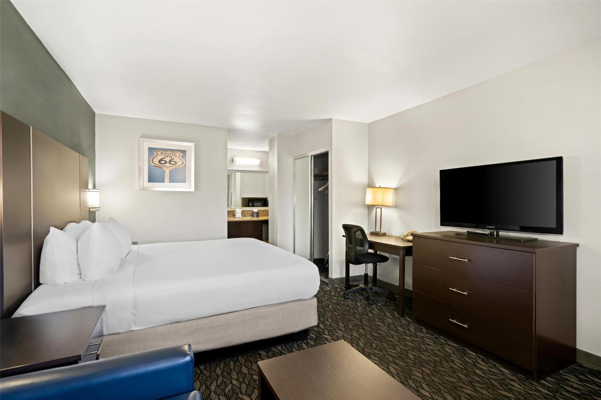 Best Western Desert Villa Inn Barstow Bagian luar foto