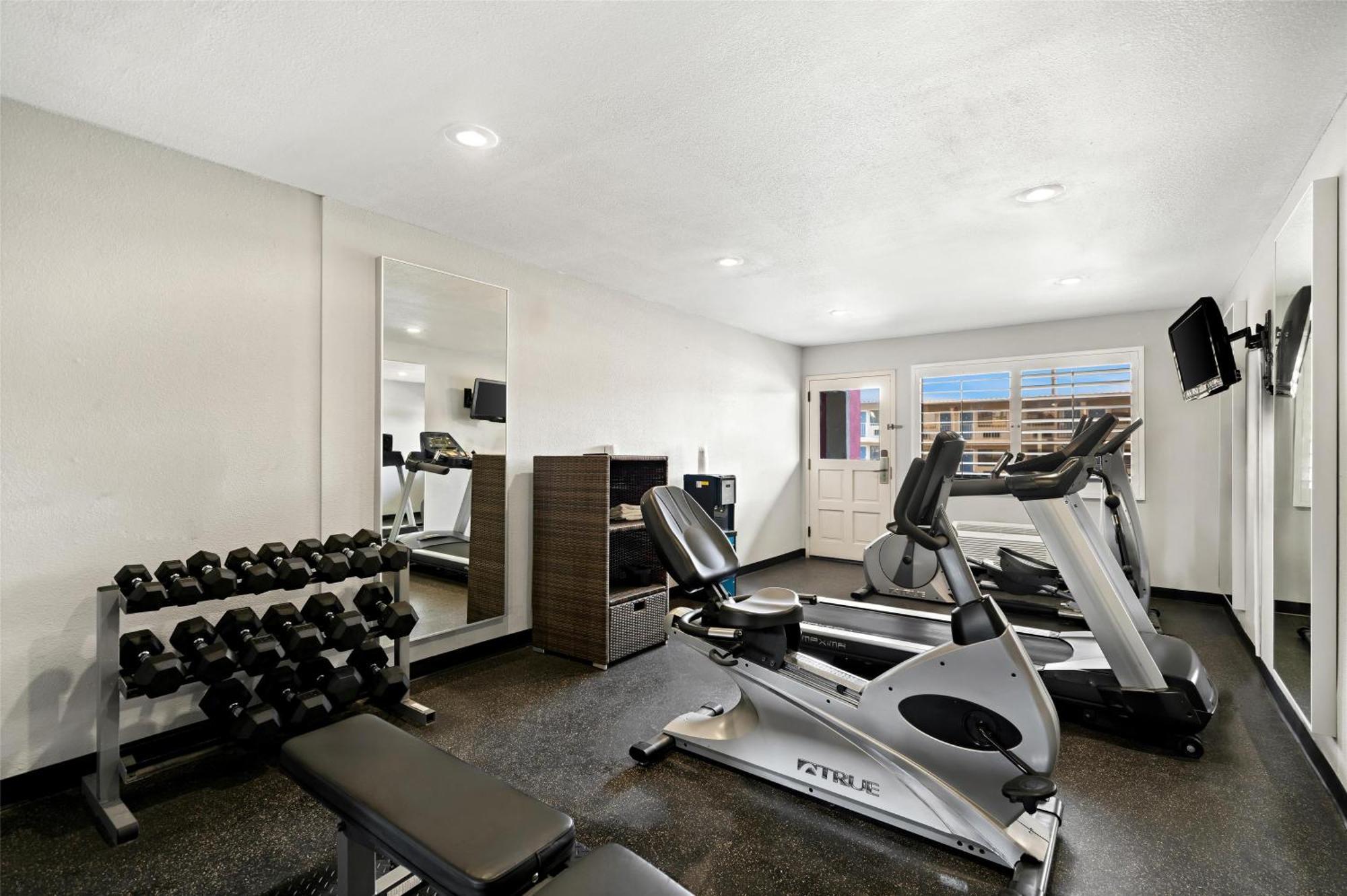 Best Western Desert Villa Inn Barstow Bagian luar foto