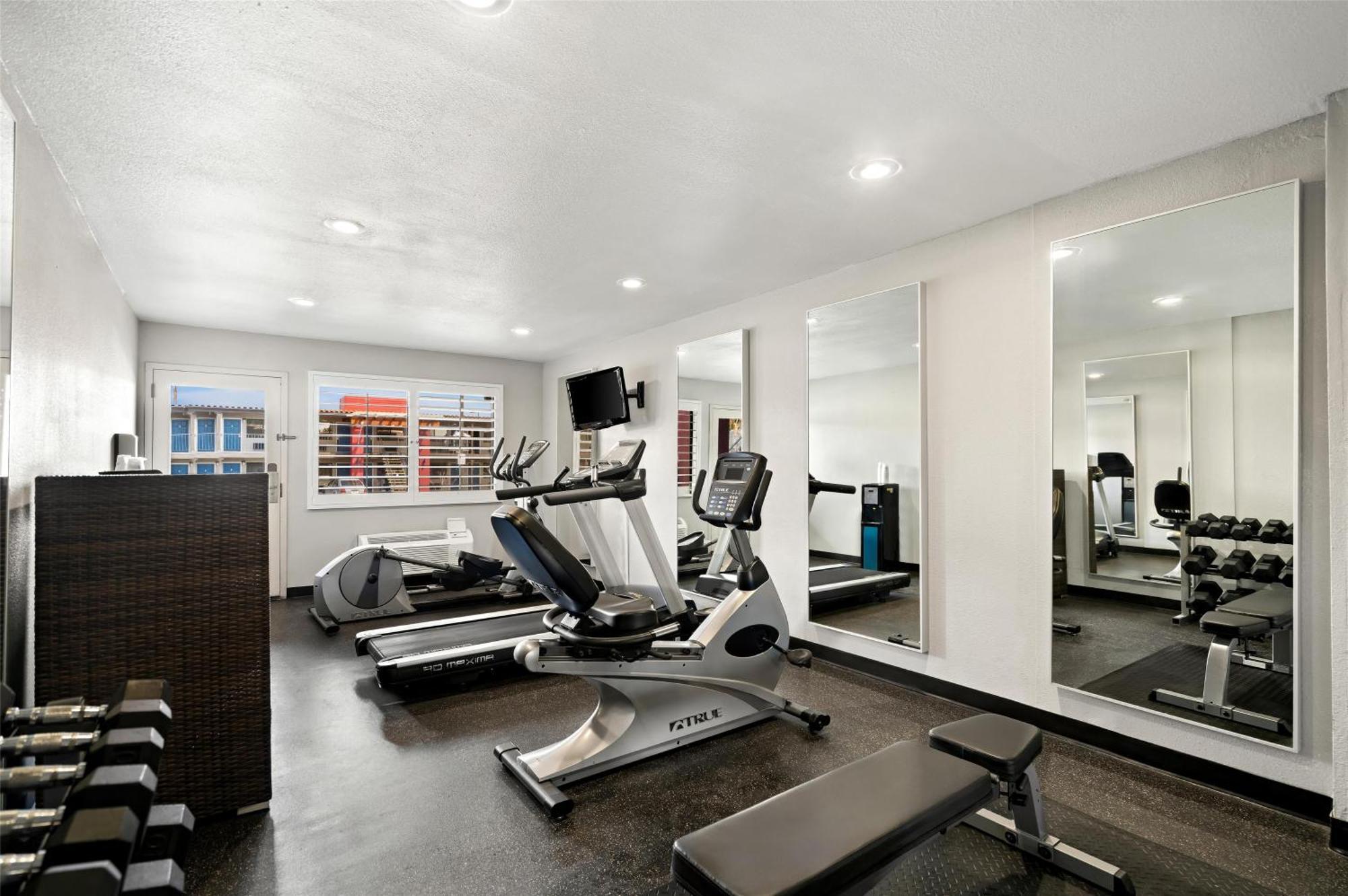 Best Western Desert Villa Inn Barstow Bagian luar foto