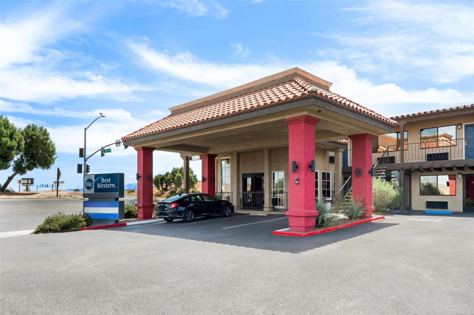 Best Western Desert Villa Inn Barstow Bagian luar foto